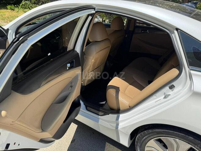 Hyundai Sonata-9