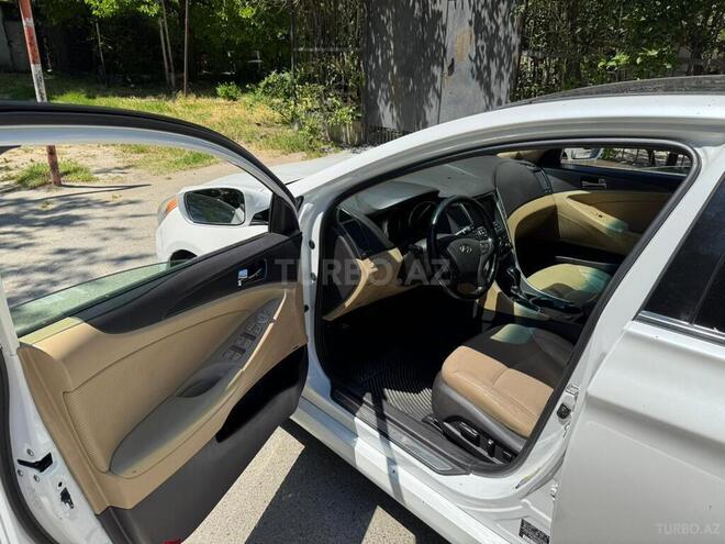 Hyundai Sonata-7