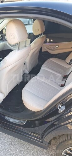 Mercedes E 300-6