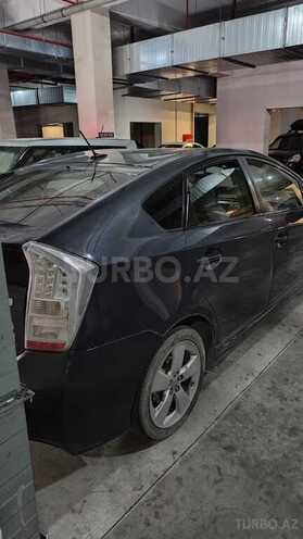 Toyota Prius-2