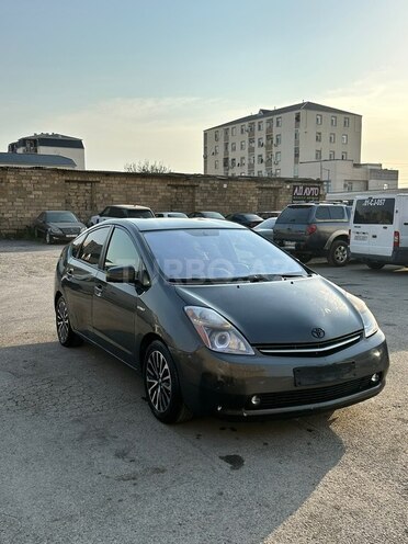 Toyota Prius-3