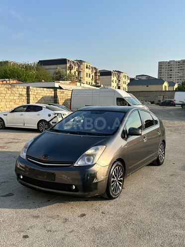 Toyota Prius-2