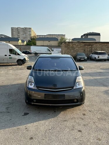 Toyota Prius-1