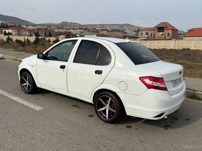 Saipa Saina-3
