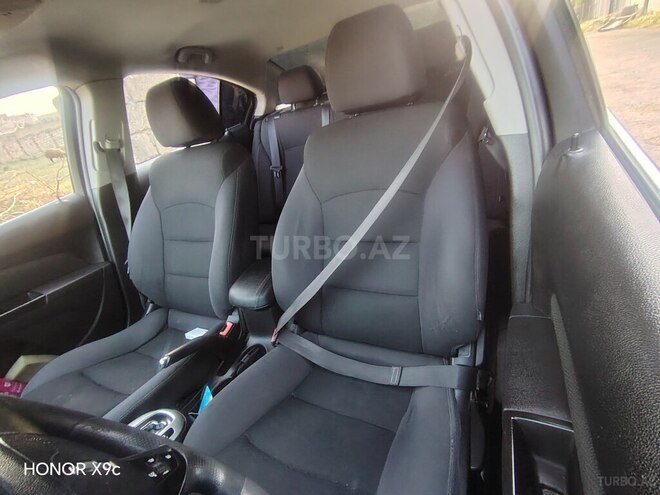 Chevrolet Cruze-6