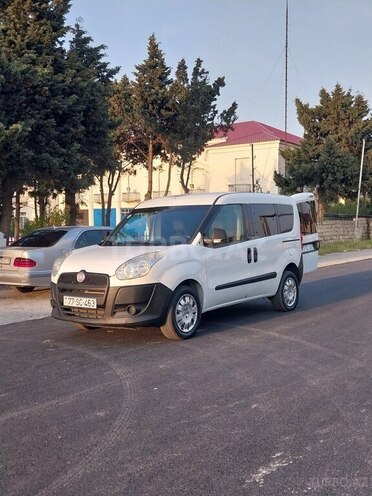 Fiat Doblo-11