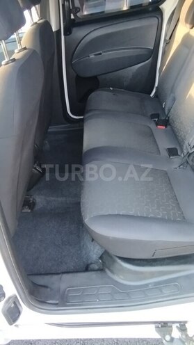 Fiat Doblo-16