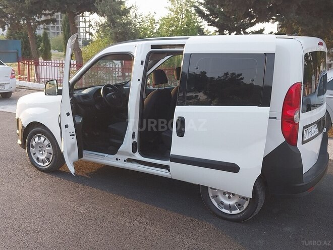 Fiat Doblo-13