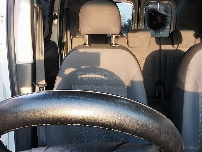 Fiat Doblo-17