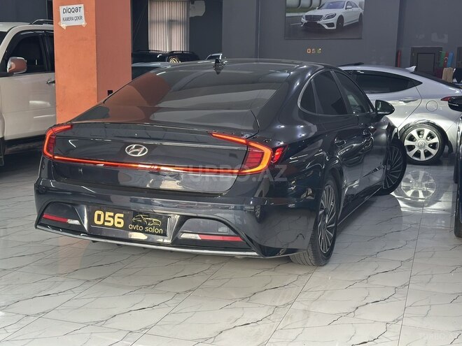 Hyundai Sonata-6