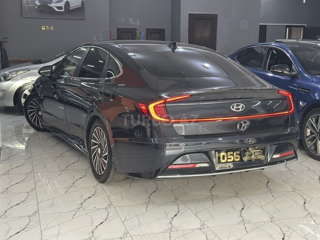 Hyundai Sonata-8