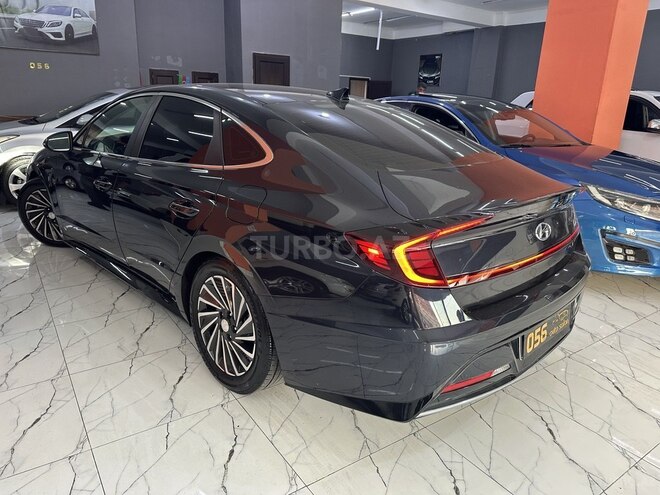 Hyundai Sonata-9