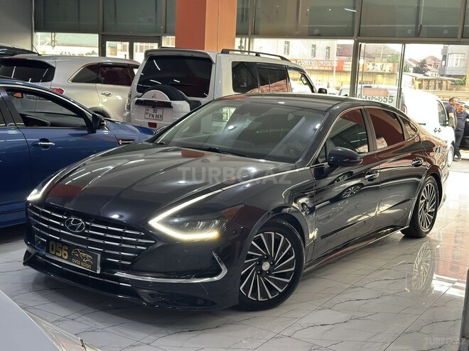 Hyundai Sonata-4