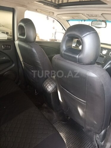 Mitsubishi Outlander-4