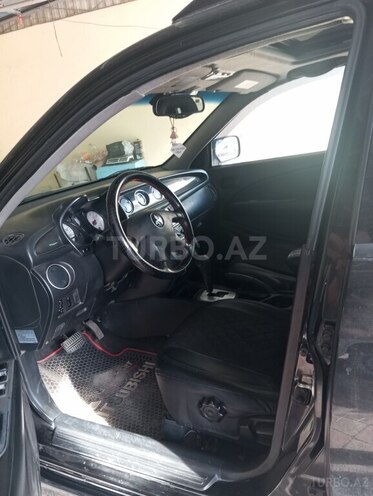 Mitsubishi Outlander-5