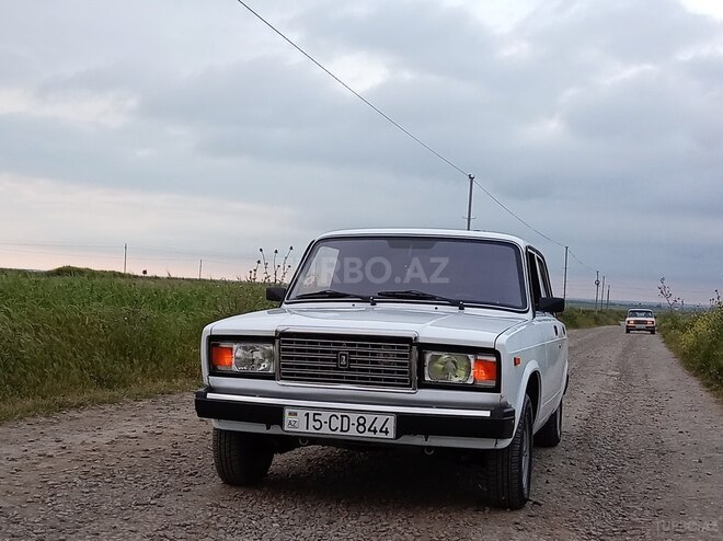 LADA (VAZ) 2107-17