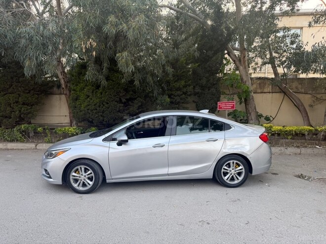 Chevrolet Cruze-9