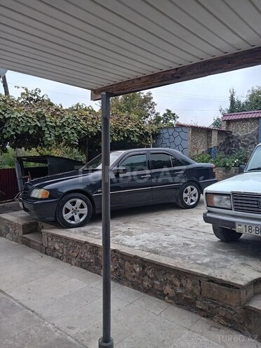 Mercedes C 200-3