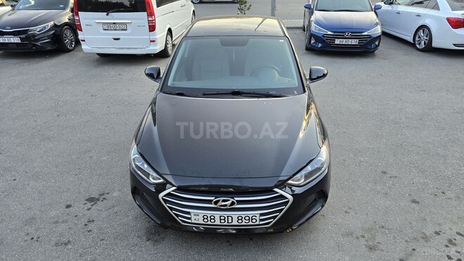 Hyundai Elantra-2