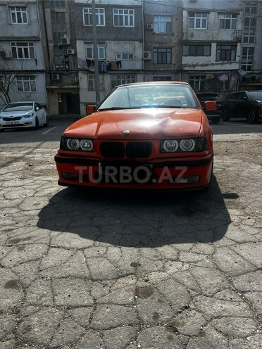 BMW 318-1