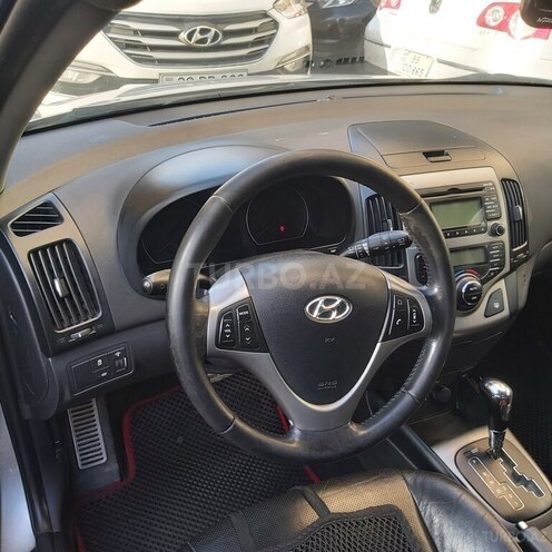 Hyundai i30-10