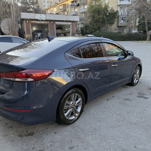 Hyundai Avante-2