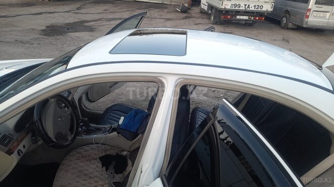 Mercedes E 240-8