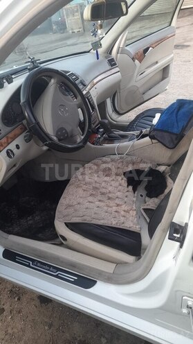 Mercedes E 240-9