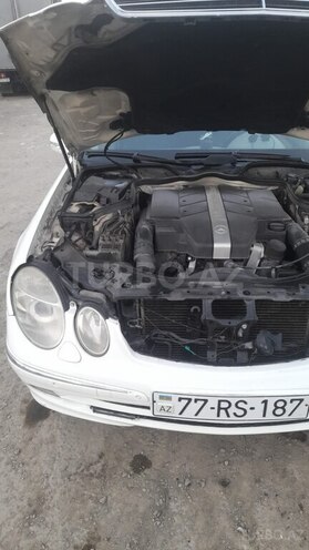 Mercedes E 240-15