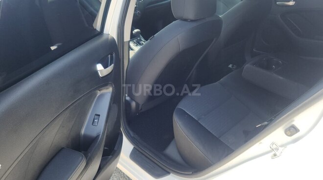 Kia Cerato-14