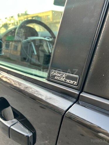 Land Rover Discovery-11