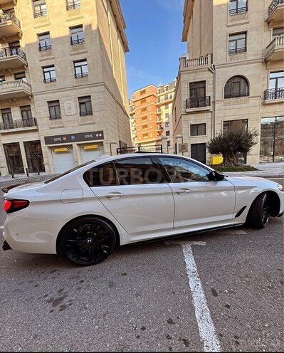 BMW 530-9