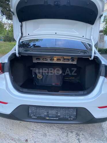 Chevrolet Onix-2