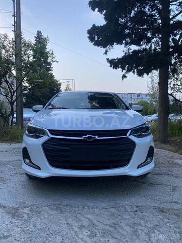 Chevrolet Onix-10