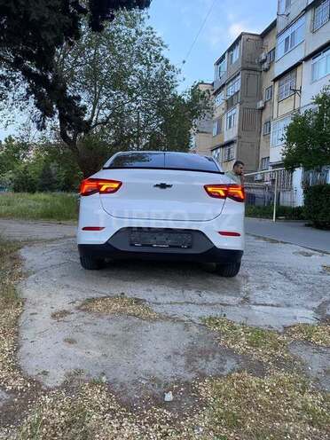 Chevrolet Onix-4