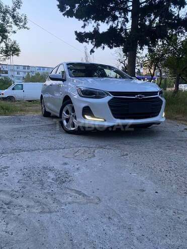 Chevrolet Onix-16