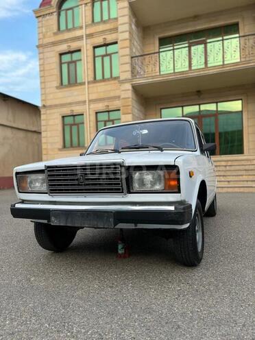 LADA (VAZ) 2107-2