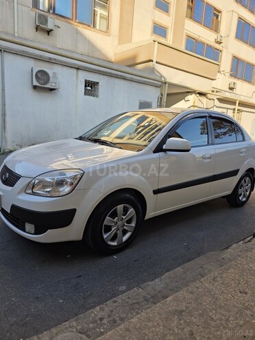 Kia Rio-5