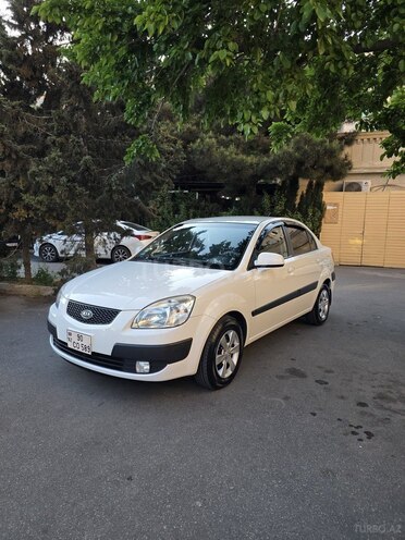 Kia Rio-13