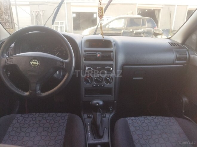 Opel Astra-4