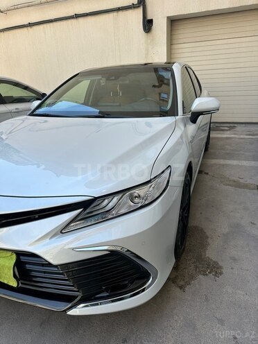Toyota Camry-3