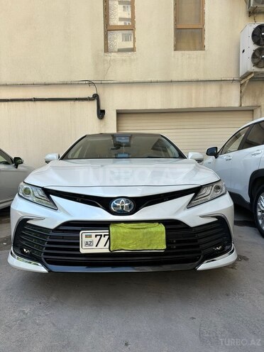Toyota Camry-1