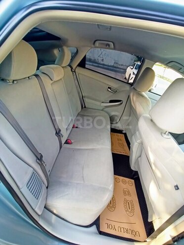 Toyota Prius-6
