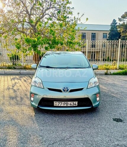 Toyota Prius-1