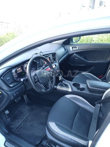 Kia Optima-3