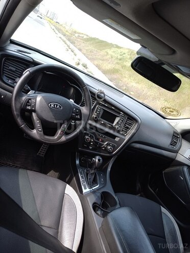 Kia Optima-5
