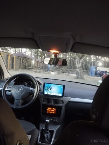 Opel Astra-11