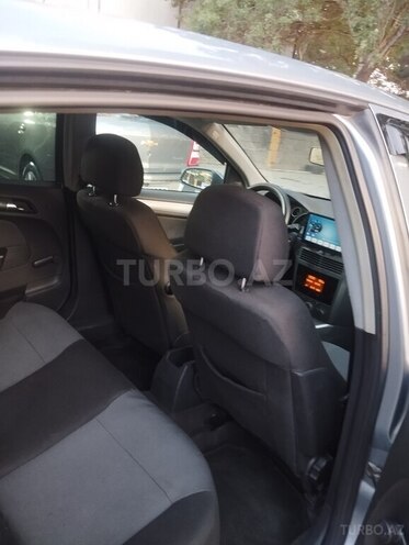 Opel Astra-10