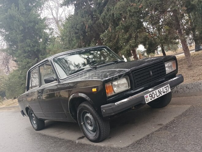 LADA (VAZ) 2107-2