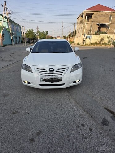 Toyota Camry-1